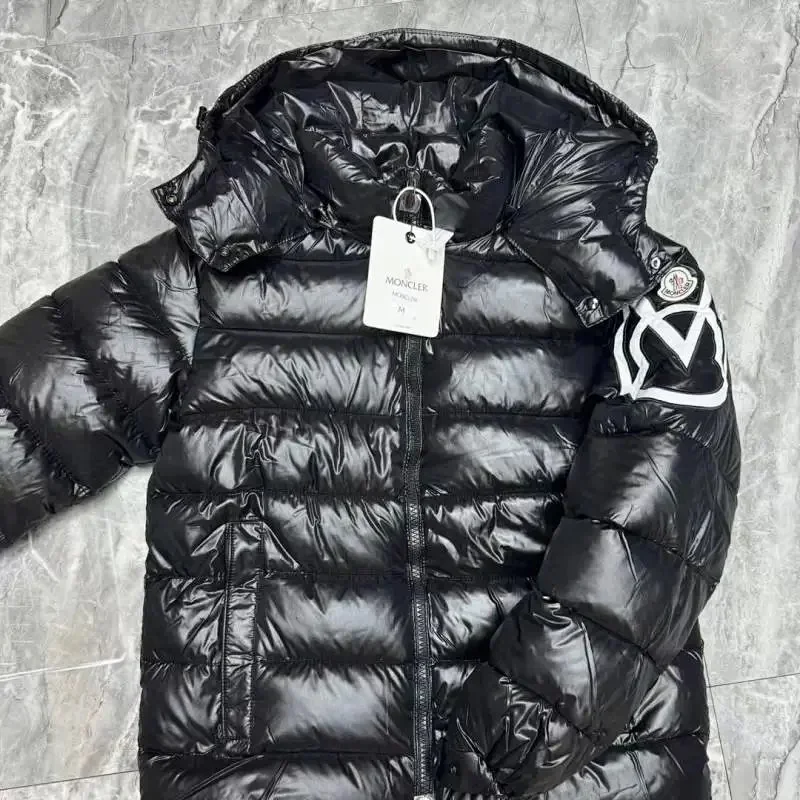 Moncler * - Down Jacket 02